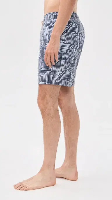Fair Harbor The Bayberry Swim Trunks 7 Navy Wavy Sands | Thumbnail 4 Fair Harbor The Bayberry Swim Trunks 7 Navy Wavy Sands | Thumbnail 4