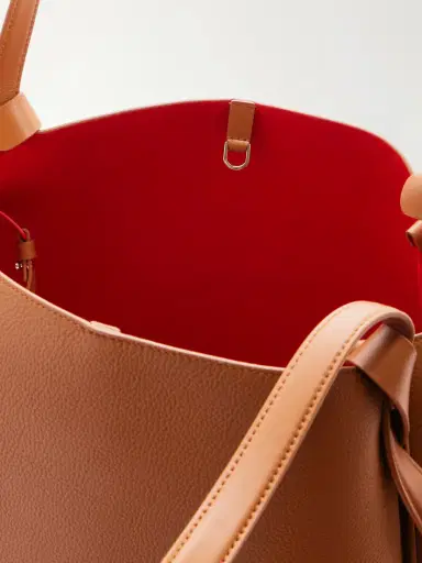 Christian Louboutin Bettina Large Full-grain Leather Tote | Thumbnail 6 Christian Louboutin Bettina Large Full-grain Leather Tote | Thumbnail 6