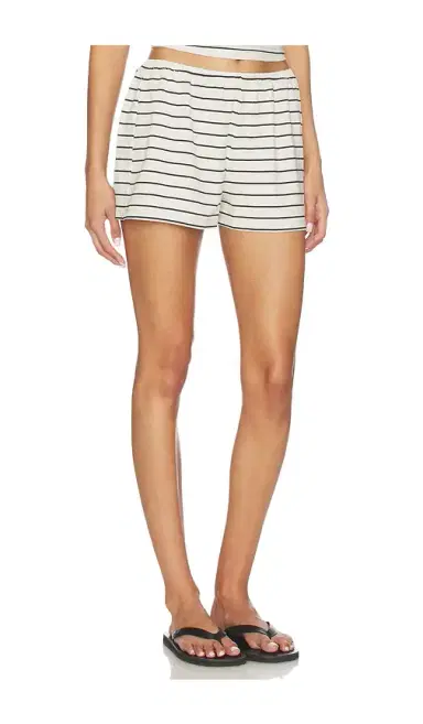 WeWoreWhat Knit Pull On Hot Short | Thumbnail 2 WeWoreWhat Knit Pull On Hot Short | Thumbnail 2