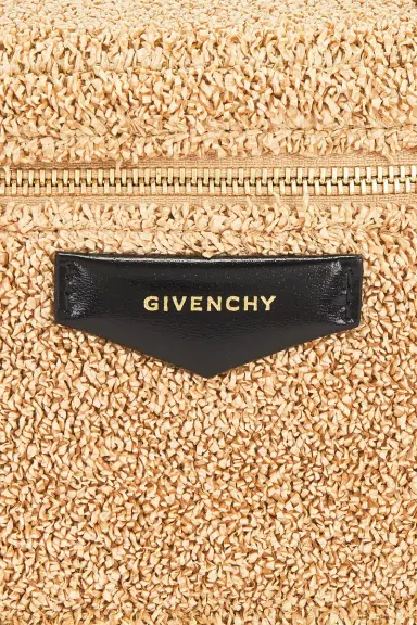 Givenchy Antigona Vanity Bag With Chain | Thumbnail 8 Givenchy Antigona Vanity Bag With Chain | Thumbnail 8