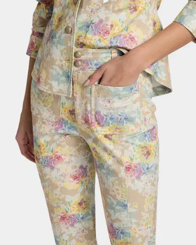 Cinq à Sept Ikat Bouquet Dorothea Floral Crop Jeans | Thumbnail 5 Cinq à Sept Ikat Bouquet Dorothea Floral Crop Jeans | Thumbnail 5