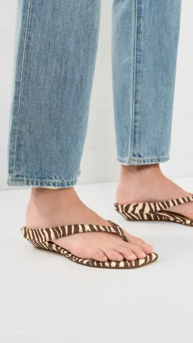 Dolce Vita Gizel Thong Sandals Beige Zebra Raffia | Thumbnail 3 Dolce Vita Gizel Thong Sandals Beige Zebra Raffia | Thumbnail 3