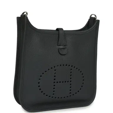 HERMÈS Hermes Evelyne 23 Gris Misty Clemence Palladium Hardware | Thumbnail 2 HERMÈS Hermes Evelyne 23 Gris Misty Clemence Palladium Hardware | Thumbnail 2