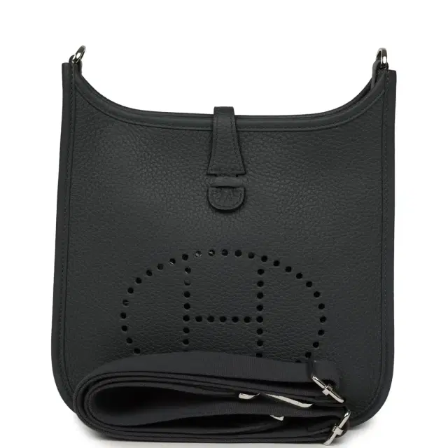 Hermes Evelyne 23 Gris Misty Clemence Palladium Hardware Hermes Evelyne 23 Gris Misty Clemence Palladium Hardware