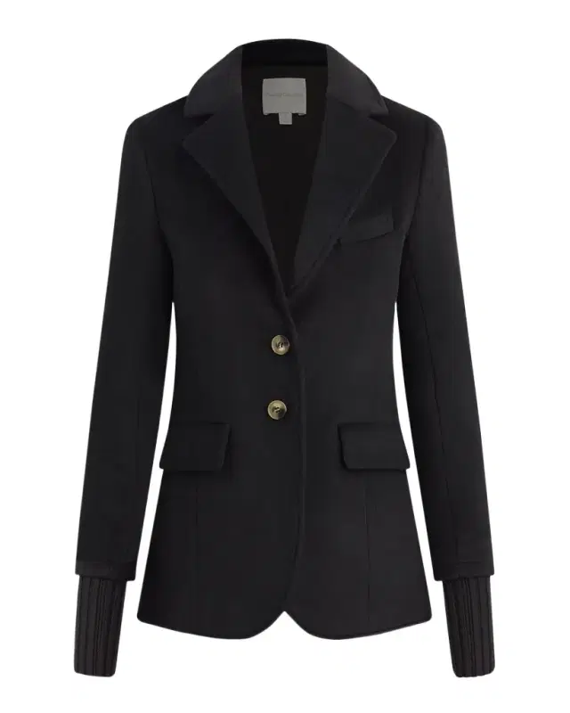 The City Single-Breasted Blazer The City Single-Breasted Blazer