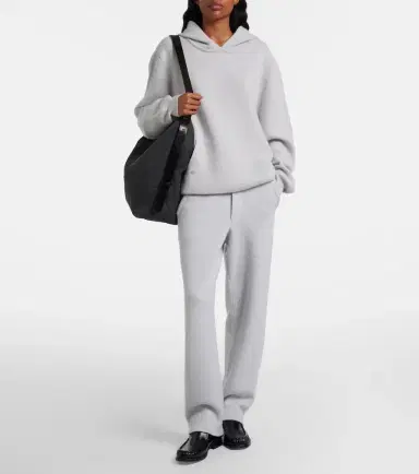 God's True Cashmere Cashmere hoodie with rose quartz | Thumbnail 5 God's True Cashmere Cashmere hoodie with rose quartz | Thumbnail 5