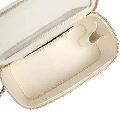 Chanel Chanel Small Vanity Case White Caviar Light Gold Hardware | Thumbnail 8 Chanel Chanel Small Vanity Case White Caviar Light Gold Hardware | Thumbnail 8