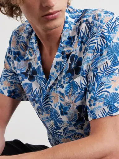 Vilebrequin Charli Camp-Collar Printed Shirt - Men | Thumbnail 5 Vilebrequin Charli Camp-Collar Printed Shirt - Men | Thumbnail 5