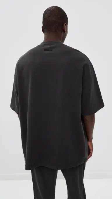 Fear of God ignature 90's Short Sleeve Tee Faded Black | Thumbnail 3 Fear of God ignature 90's Short Sleeve Tee Faded Black | Thumbnail 3