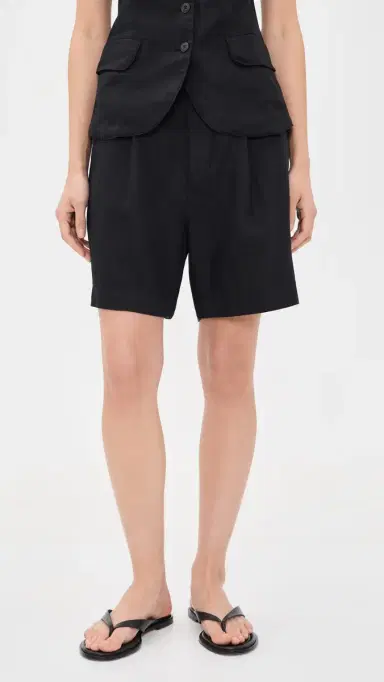 Faherty Sun Strider Pleated Linen Shorts Black | Thumbnail 2 Faherty Sun Strider Pleated Linen Shorts Black | Thumbnail 2