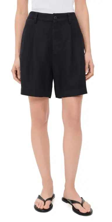 Faherty Sun Strider Pleated Linen Shorts Black | Thumbnail 1 Faherty Sun Strider Pleated Linen Shorts Black | Thumbnail 1