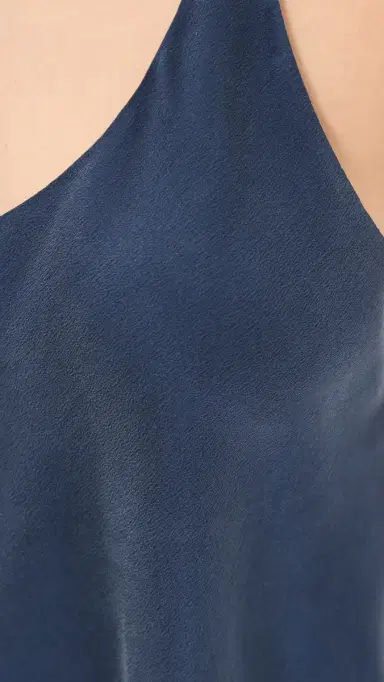 Lunya Washable ilk Bias Cami Short et Deep Blue | Thumbnail 6 Lunya Washable ilk Bias Cami Short et Deep Blue | Thumbnail 6