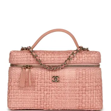Chanel Chanel Top Handle Long Vanity Case with Chain Light Pink Braided Raffia Light Gold Hardware | Thumbnail 1 Chanel Chanel Top Handle Long Vanity Case with Chain Light Pink Braided Raffia Light Gold Hardware | Thumbnail 1