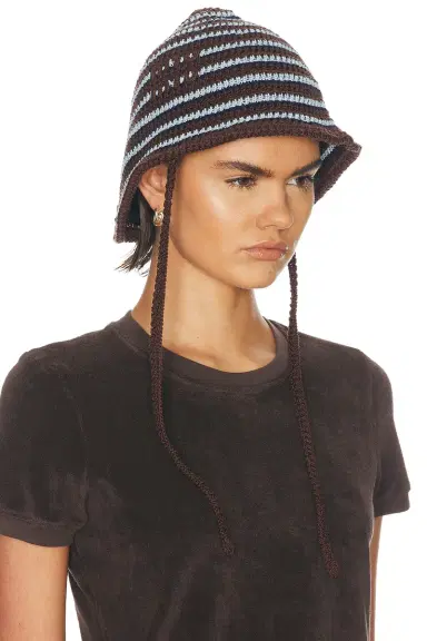 Miu Miu Cotone Crochet Riga Hat | Thumbnail 2 Miu Miu Cotone Crochet Riga Hat | Thumbnail 2