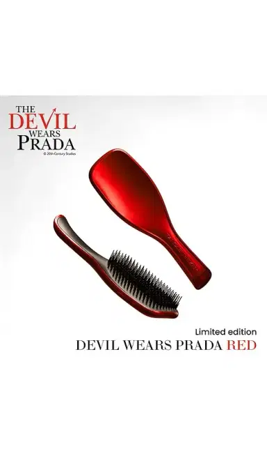 Tangle Teezer The Ultimate Detangler X The Devil Wears Prada Red | Thumbnail 6 Tangle Teezer The Ultimate Detangler X The Devil Wears Prada Red | Thumbnail 6