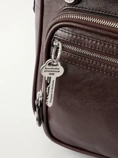 Acne Studios Camero Camera Leather Messenger Bag - Men | Thumbnail 5 Acne Studios Camero Camera Leather Messenger Bag - Men | Thumbnail 5