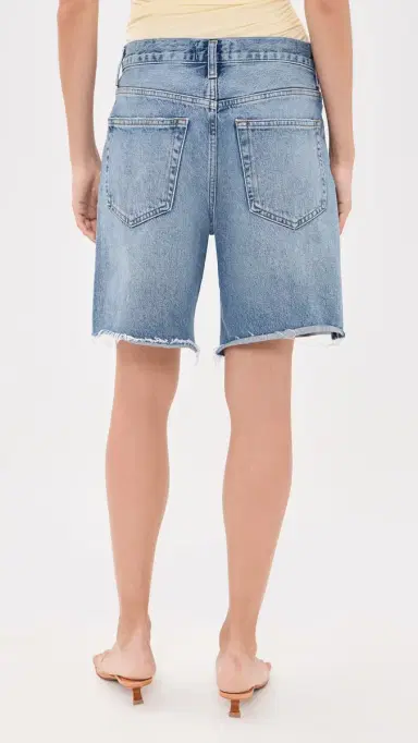 AGOLDE Indra Jean Shorts: Hip Slung Baggy Journal | Thumbnail 3 AGOLDE Indra Jean Shorts: Hip Slung Baggy Journal | Thumbnail 3