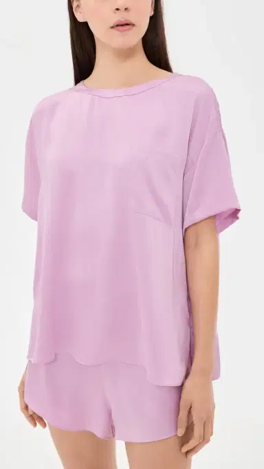 Lunya Washable ilk Tee and Shorts Pajama et Lilac Bloom | Thumbnail 2 Lunya Washable ilk Tee and Shorts Pajama et Lilac Bloom | Thumbnail 2