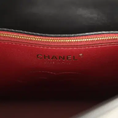 Chanel Chanel CC Messenger Bag Black Lambskin Gold Hardware | Thumbnail 9 Chanel Chanel CC Messenger Bag Black Lambskin Gold Hardware | Thumbnail 9