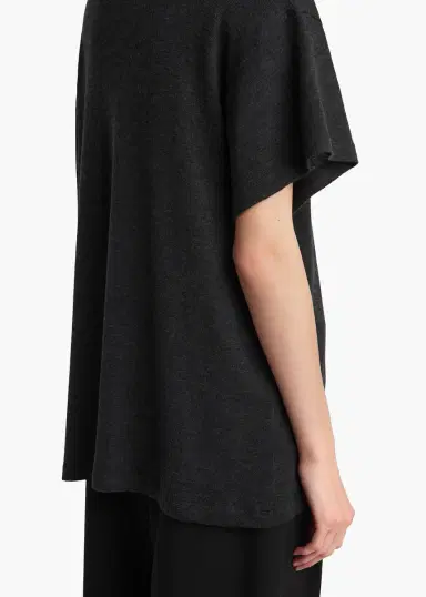 Khaite Maeve T-Shirt In Charcoal Silk Cashmere Jersey | Thumbnail 5 Khaite Maeve T-Shirt In Charcoal Silk Cashmere Jersey | Thumbnail 5