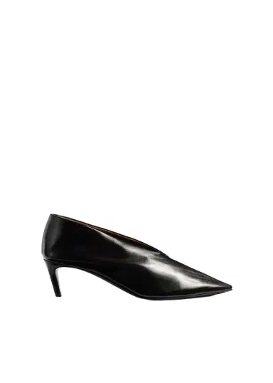 Khaite Miriam Pump In Black Glazed Leather | Thumbnail 1 Khaite Miriam Pump In Black Glazed Leather | Thumbnail 1