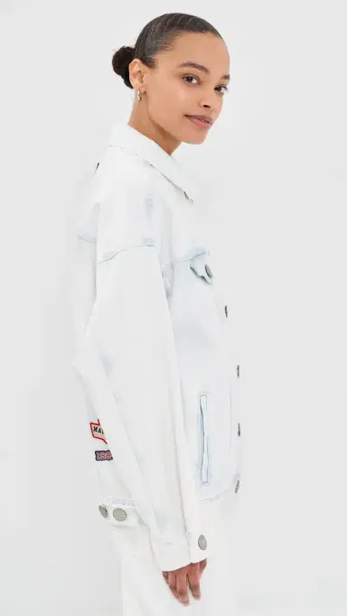 Marc Jacobs Oversized Denim Trucker Jacket Light Wash L | Thumbnail 4 Marc Jacobs Oversized Denim Trucker Jacket Light Wash L | Thumbnail 4