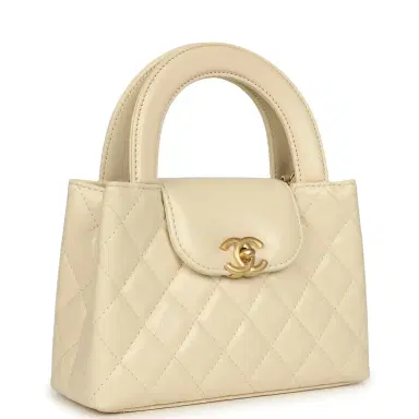 Chanel Chanel Small Kelly Shopper Light Beige Shiny Aged Calfskin Brushed Gold Hardware | Thumbnail 2 Chanel Chanel Small Kelly Shopper Light Beige Shiny Aged Calfskin Brushed Gold Hardware | Thumbnail 2