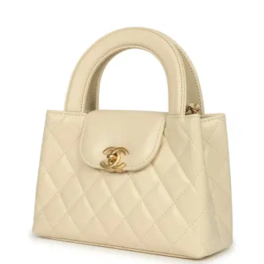 Chanel Chanel Small Kelly Shopper Light Beige Shiny Aged Calfskin Brushed Gold Hardware | Thumbnail 5 Chanel Chanel Small Kelly Shopper Light Beige Shiny Aged Calfskin Brushed Gold Hardware | Thumbnail 5