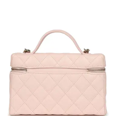 Chanel Chanel Top Handle Long Vanity Case with Chain Light Pink Shiny Caviar Light Gold Hardware | Thumbnail 4 Chanel Chanel Top Handle Long Vanity Case with Chain Light Pink Shiny Caviar Light Gold Hardware | Thumbnail 4