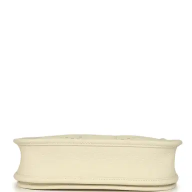 HERMÈS Pre-owned Hermes Evelyne 23 Cream Clemence Palladium Hardware | Thumbnail 6 HERMÈS Pre-owned Hermes Evelyne 23 Cream Clemence Palladium Hardware | Thumbnail 6