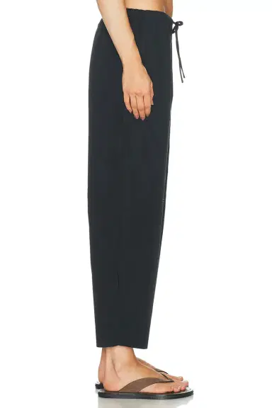 EAVES Lana Cropped Barrel Leg Pant | Thumbnail 3 EAVES Lana Cropped Barrel Leg Pant | Thumbnail 3