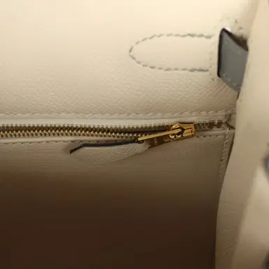 HERMÈS Hermes Special Order (HSS) Kelly Sellier 28 Craie and Gris Mouette Epsom Permabrass Hardware | Thumbnail 9 HERMÈS Hermes Special Order (HSS) Kelly Sellier 28 Craie and Gris Mouette Epsom Permabrass Hardware | Thumbnail 9