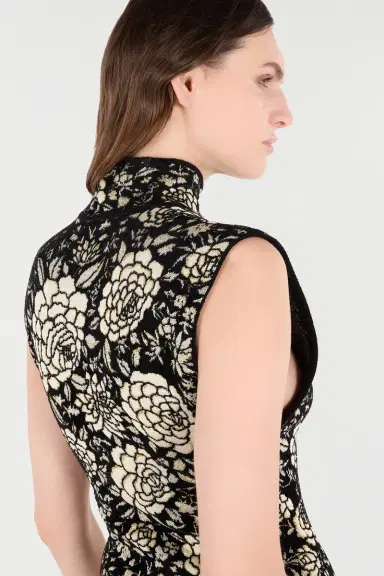 Roberto Cavalli Knitted Top With Jacquard Floral Pattern | Thumbnail 5 Roberto Cavalli Knitted Top With Jacquard Floral Pattern | Thumbnail 5