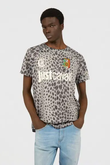 Roberto Cavalli The Jaguar Kiss Print T-Shirt | Thumbnail 2 Roberto Cavalli The Jaguar Kiss Print T-Shirt | Thumbnail 2