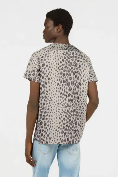 Roberto Cavalli The Jaguar Kiss Print T-Shirt | Thumbnail 3 Roberto Cavalli The Jaguar Kiss Print T-Shirt | Thumbnail 3