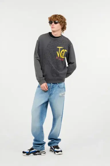 Roberto Cavalli Sweatshirt With Jaguar And Lettering | Thumbnail 7 Roberto Cavalli Sweatshirt With Jaguar And Lettering | Thumbnail 7