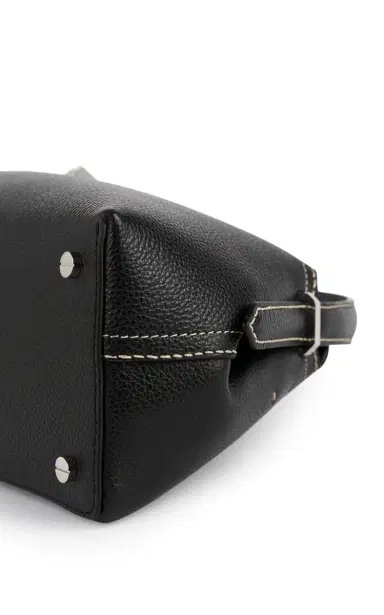TOTEME T-Lock Grained Leather Shoulder Bag | Thumbnail 5 TOTEME T-Lock Grained Leather Shoulder Bag | Thumbnail 5