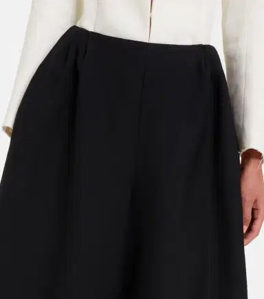 The Row Fauna virgin wool Bermuda shorts | Thumbnail 4 The Row Fauna virgin wool Bermuda shorts | Thumbnail 4