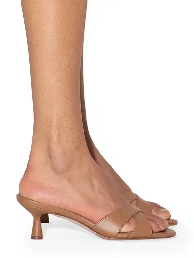 Aeyde Women's Vero Leather Mules - Hazelnut | Thumbnail 2 Aeyde Women's Vero Leather Mules - Hazelnut | Thumbnail 2