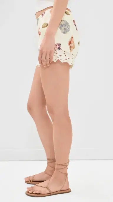 Bailey Rose hell Mini Shorts Cream | Thumbnail 4 Bailey Rose hell Mini Shorts Cream | Thumbnail 4