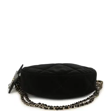Chanel Chanel Coco Neige Clutch with Chain Black Velvet-Effect Nylon and Black Shiny Crumpled Calfskin Light Gold Hardware | Thumbnail 6 Chanel Chanel Coco Neige Clutch with Chain Black Velvet-Effect Nylon and Black Shiny Crumpled Calfskin Light Gold Hardware | Thumbnail 6