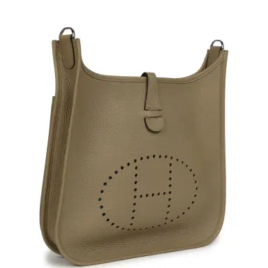 HERMÈS Pre-owned Hermes Evelyne III PM Beige Marfa Clemence Palladium Hardware | Thumbnail 2 HERMÈS Pre-owned Hermes Evelyne III PM Beige Marfa Clemence Palladium Hardware | Thumbnail 2