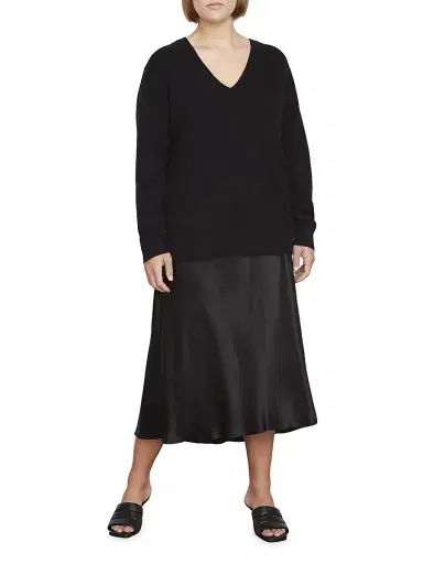 Vince Women's Weekend V-Neck Cashmere Sweater | Thumbnail 3 Vince Women's Weekend V-Neck Cashmere Sweater | Thumbnail 3