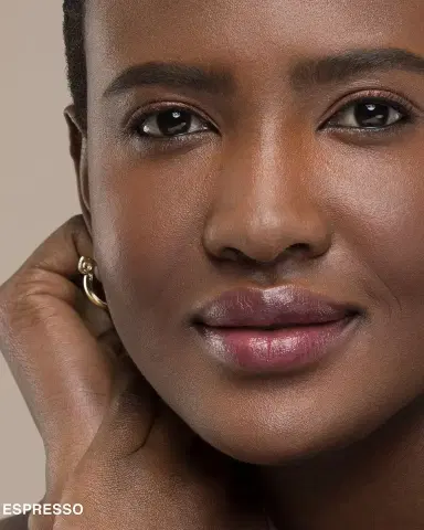 Bobbi Brown Skin Foundation Stick | Thumbnail 3 Bobbi Brown Skin Foundation Stick | Thumbnail 3