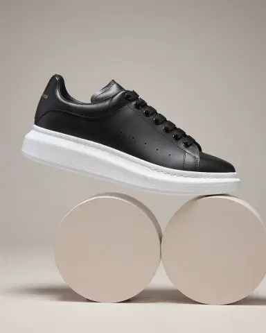 McQueen Men 's Oversized Sneakers | Thumbnail 4 McQueen Men 's Oversized Sneakers | Thumbnail 4