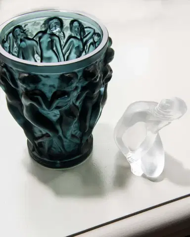 Lalique Nude Venus Figurine | Thumbnail 1 Lalique Nude Venus Figurine | Thumbnail 1