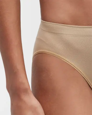 Hanro Touch Feeling High-Cut Briefs | Thumbnail 5 Hanro Touch Feeling High-Cut Briefs | Thumbnail 5