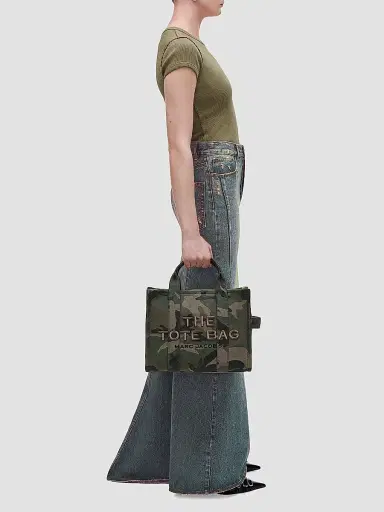 Marc Jacobs Women's The Camo Jacquard Medium Tote Bag | Thumbnail 2 Marc Jacobs Women's The Camo Jacquard Medium Tote Bag | Thumbnail 2