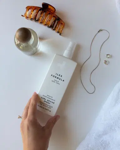 Iles Formula Curl Revive Haute Performance, 6.8 oz. | Thumbnail 4 Iles Formula Curl Revive Haute Performance, 6.8 oz. | Thumbnail 4