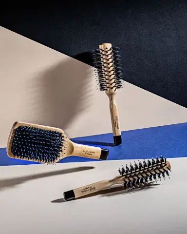 Sisley Paris The Blow-Dry Brush No. 1 | Thumbnail 3 Sisley Paris The Blow-Dry Brush No. 1 | Thumbnail 3